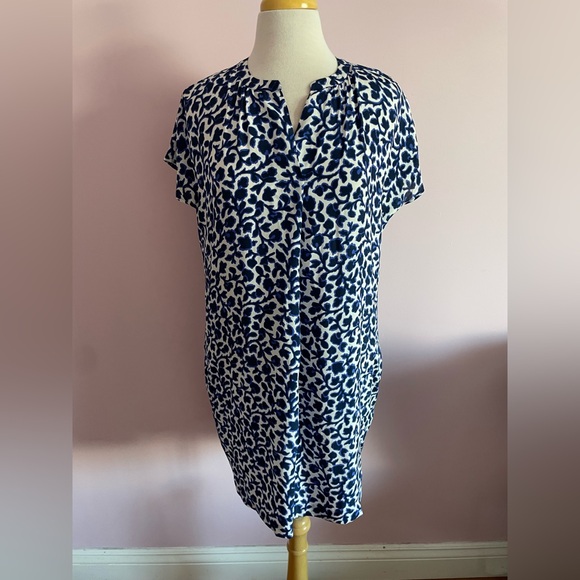 Kenar Silk Dress - Picture 2 of 9